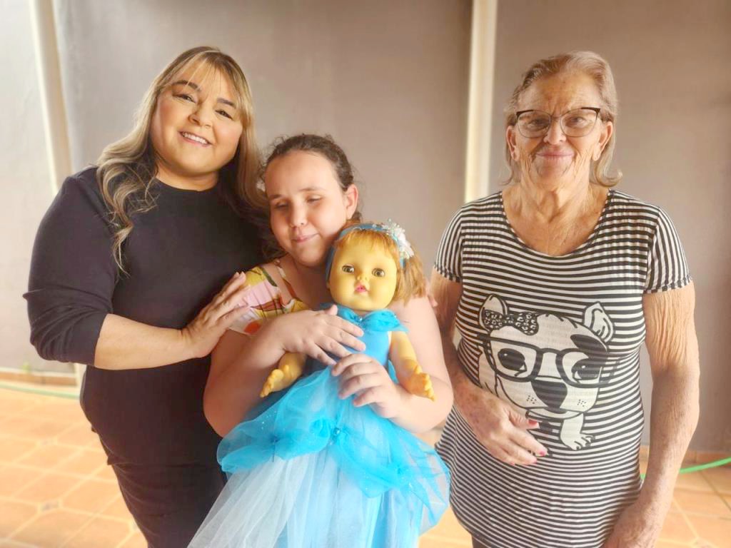 Projeto BoneTiTa leva bonecas restauradas a meninas carentes de Nova Odessa