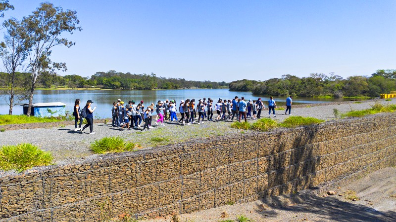 Projeto Conheça o DAE leva educação ambiental a alunos em Santa Bárbara