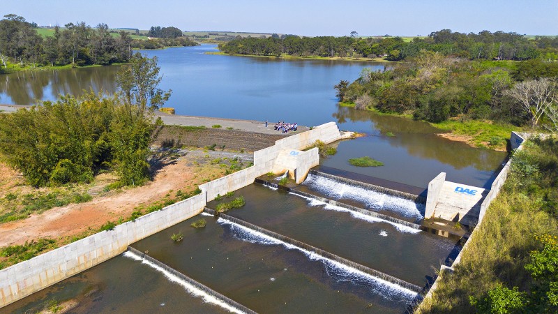 Projeto Conheça o DAE leva educação ambiental a alunos em Santa Bárbara