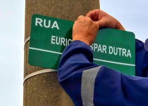 Santa Bárbara troca mais de 1,7 mil placas de ruas em 34 bairros