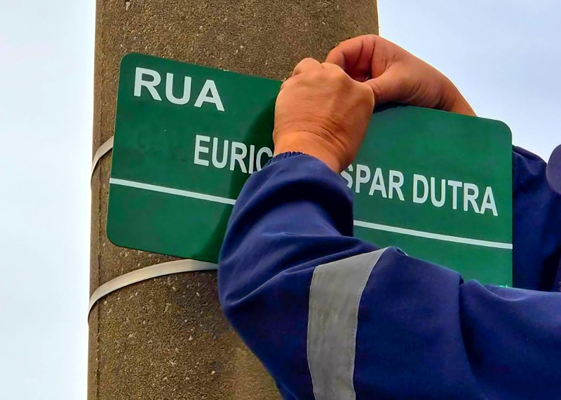 Santa Bárbara troca mais de 1,7 mil placas de ruas em 34 bairros