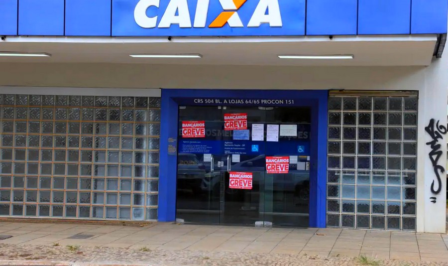 Empregados da Caixa rejeitam proposta e mantêm greve nacional