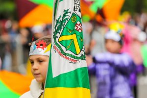 Desfile de 7 de Setembro reúne 7,5 mil pessoas em Santa Bárbara