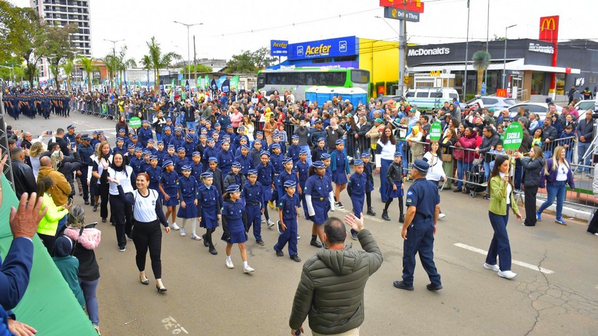 Desfile de 7 de Setembro reúne multidão e celebra inclusão em Sumaré