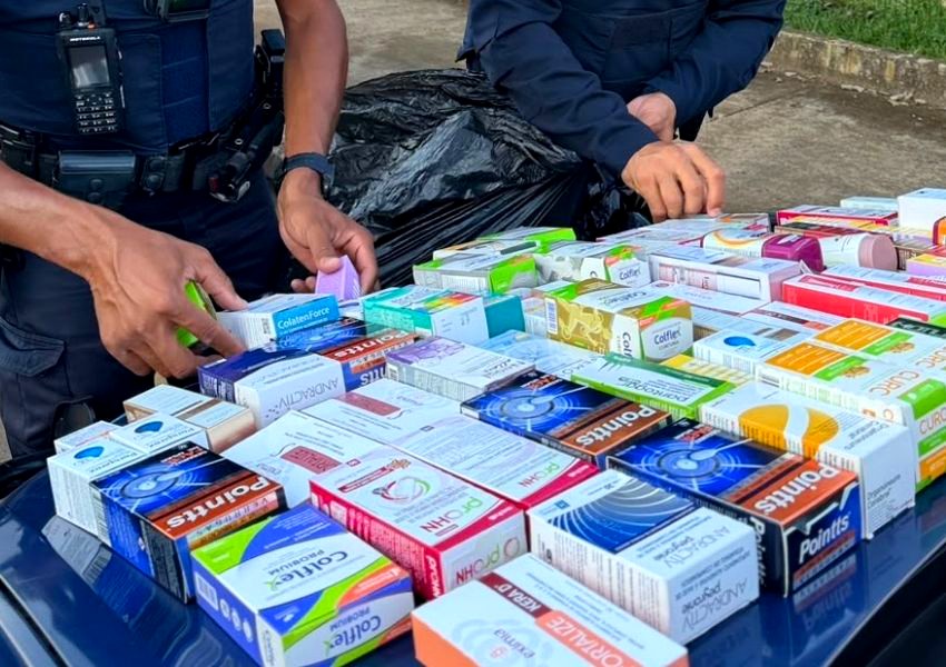 Gama intercepta carro suspeito de furtos e recupera R$ 21 mil em produtos de farmácia