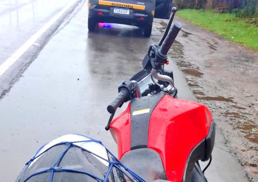 PM Rodoviária recupera moto roubada após acidente em Sumaré