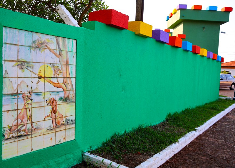 Parquinho do Panambi recebe nova pintura e obras avançam