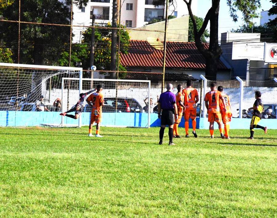Primeira Divisão do Amador de Nova Odessa começa com 20 gols