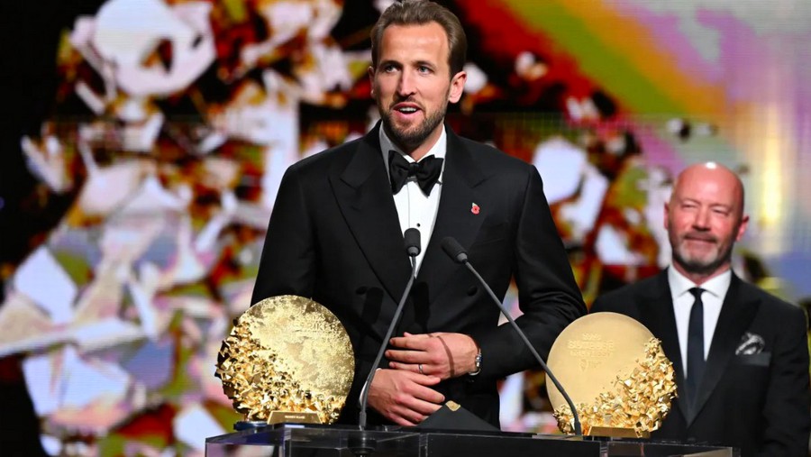 Harry Kane e Alexia Putellas vencem a Bola de Ouro de 2026