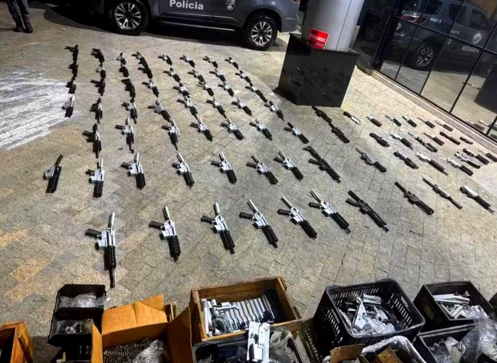 MPF pede condenação de 10 réus por fábrica clandestina de fuzis em Santa Bárbara