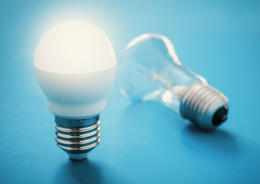 Nova Odessa troca até 4 lâmpadas usadas por LED de graça em novembro
