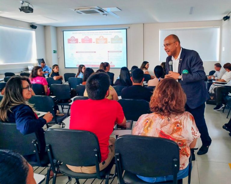 Santa Bárbara reúne 50 profissionais de enfermagem em palestra sobre ética